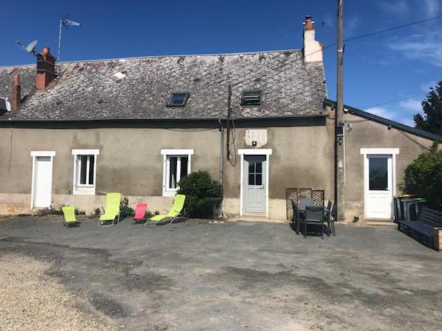 Gite A La Ferme Chaleureux Avec Cheminee Preveranges Екстериор снимка